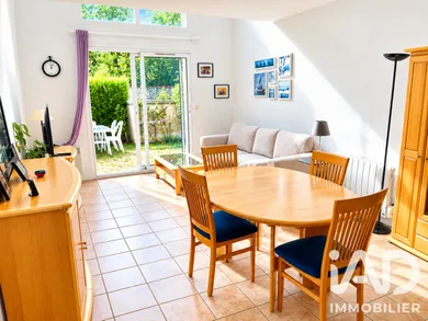 Maison à Montfort-l'Amaury (78490)