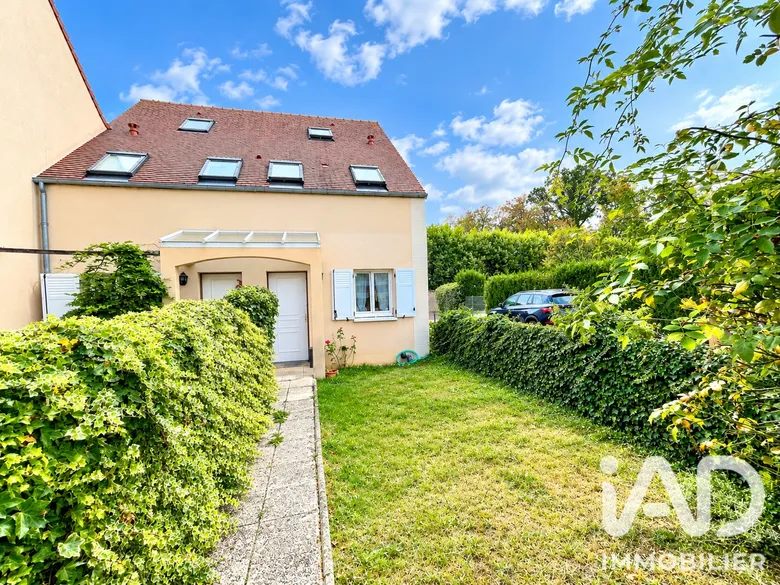 Maison 4 pièces 64 m² · à Montfort-l'Amaury · 63,9 m² · 309 000 €