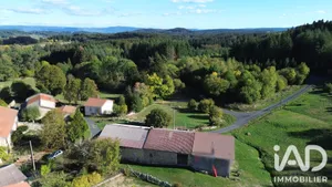 Maison de campagne à Saint bonnet le bourg (63630)