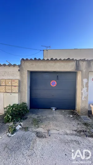 Garage in Uchaud (30620)