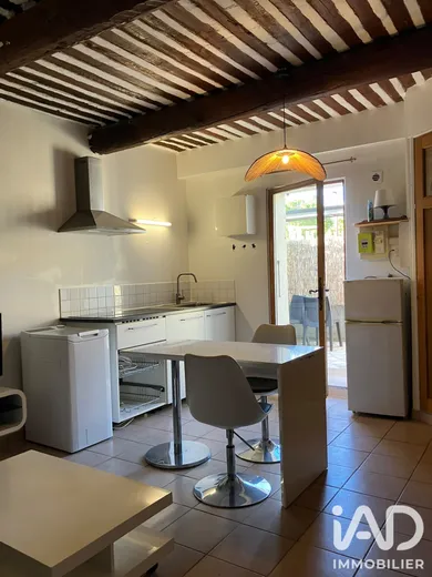 Studio à L'Isle-sur-la-Sorgue (84800)