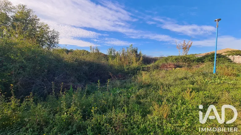 Terrain 798 m² · à Ligugé · 60 360 €