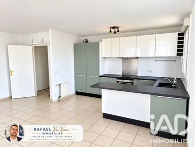 Apartment in Neuilly-sur-Marne (93330)