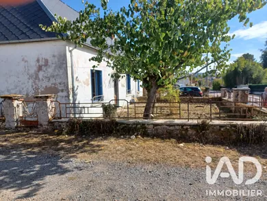 Maison de ville à Luzy (58170)