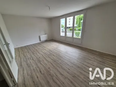 Appartement à Saint-Jean-le-Blanc (45650)
