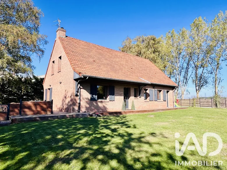 Maison 7 pièces 195 m² · à Carnin · 195 m² · 442 000 €