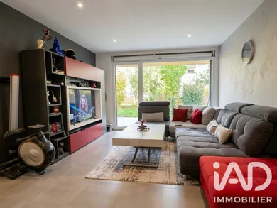 Appartement à Décines-Charpieu (69150)