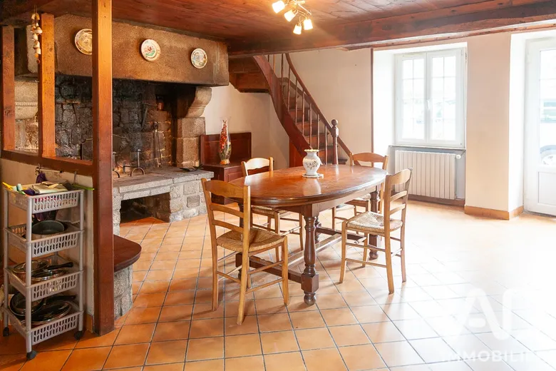 Maison 5 pièces 94 m² · à Percy-en-Normandie · 93,6 m² · 145 000 €