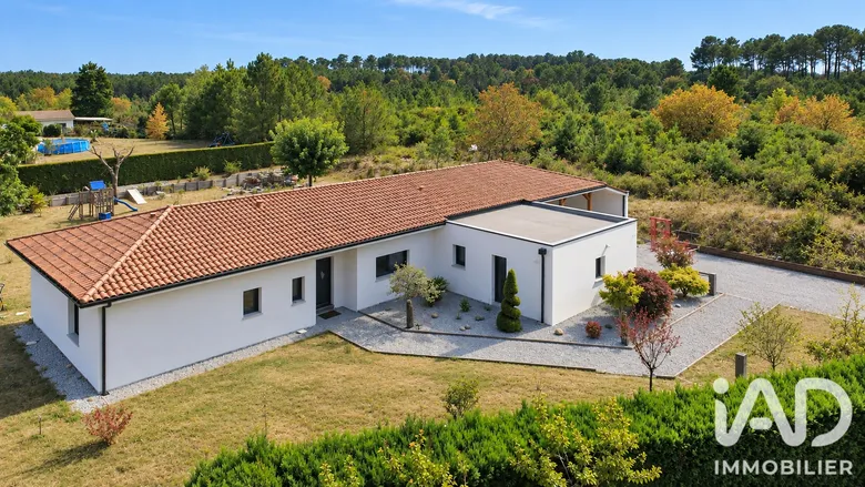 Maison 6 pièces 204 m² · à Rion-des-Landes · 204 m² · 520 000 €