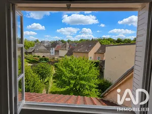 Townhouse in Charolles (71120)
