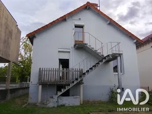 House in Commentry (03600)