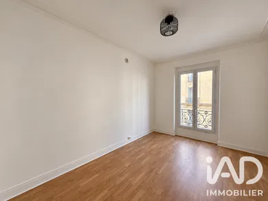 Apartment in Paris (75018)