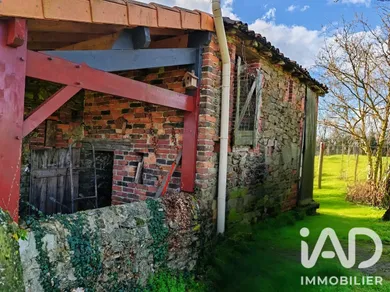 Park home in Lys-Haut-Layon (49310)