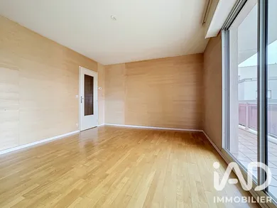 Apartment in Montreuil (93100)