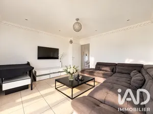 Apartment in Vallauris (06220)