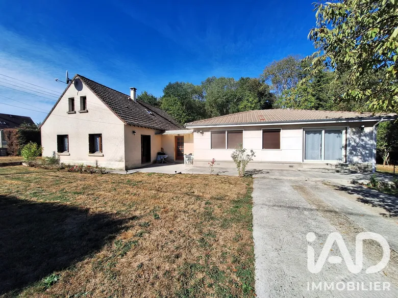 Maison 8 pièces 217 m² · à Choisy-en-Brie · 217 m² · 335 000 €