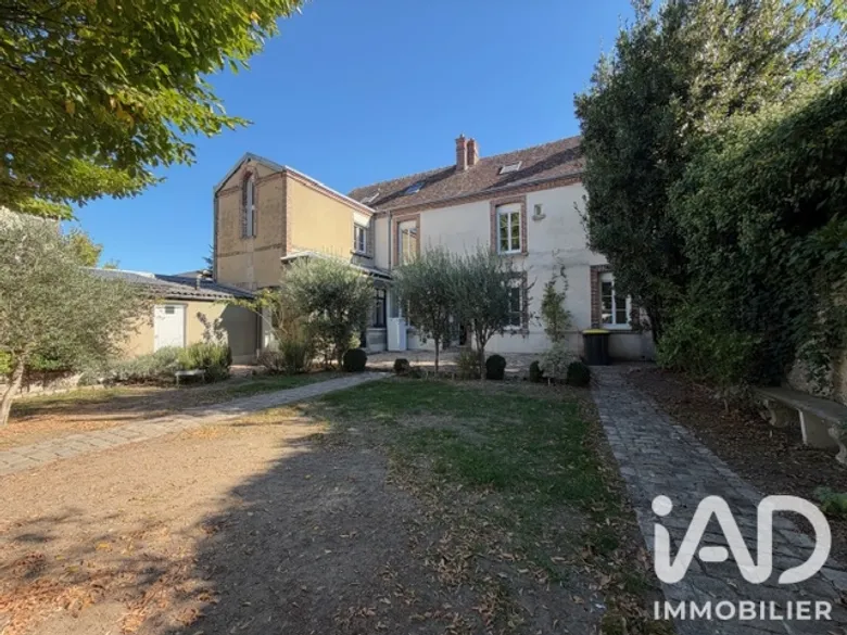 Maison 9 pièces 200 m² · à Dreux · 200 m² · 443 000 €