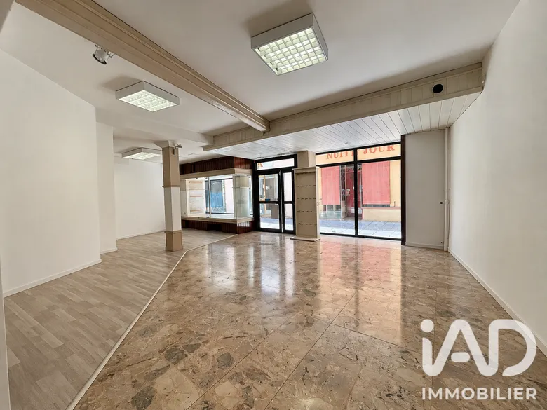 Immeuble 3 pièces 69 m² · à Bagnols-sur-Cèze · 69 m² · 55 000 €