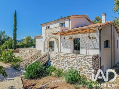 Maison de campagne à Vinezac (07110)