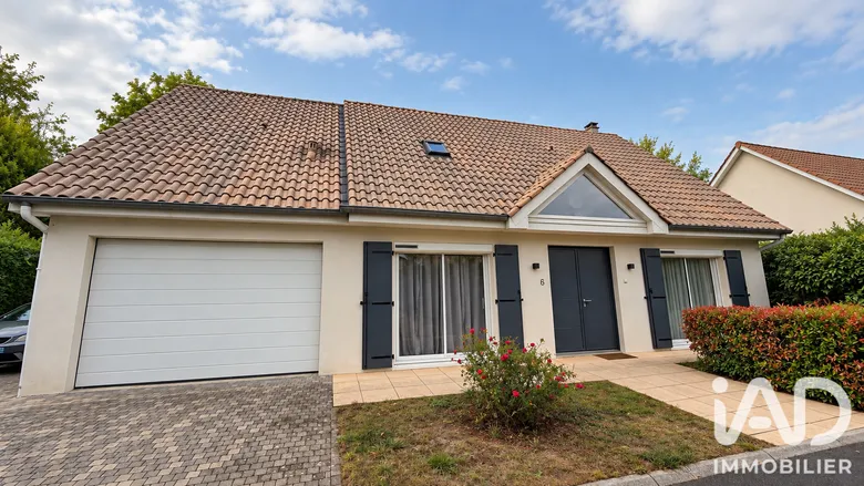 Maison 6 pièces 240 m² · à Lissieu · 240 m² · 720 000 €