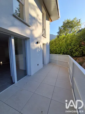 Appartement à Challes-les-Eaux (73190)