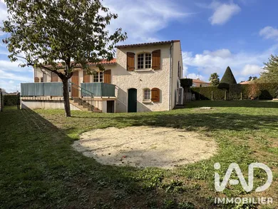 Maison à La Châtaigneraie (85120)