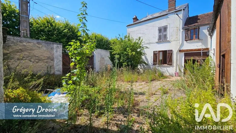 Maison 5 pièces 100 m² · à Beaumont-du-Gâtinais · 100 m² · 54 000 €