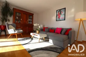 Apartment in Noisy-le-Grand (93160)