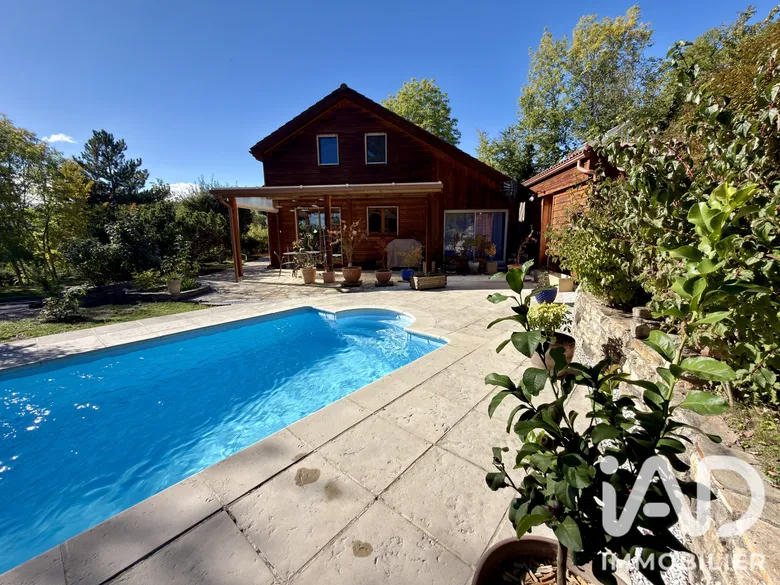 Maison 9 pièces 200 m² · à Ludesse · 200 m² · 470 000 €