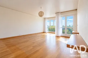 Apartment in Bois-d'Arcy (78390)