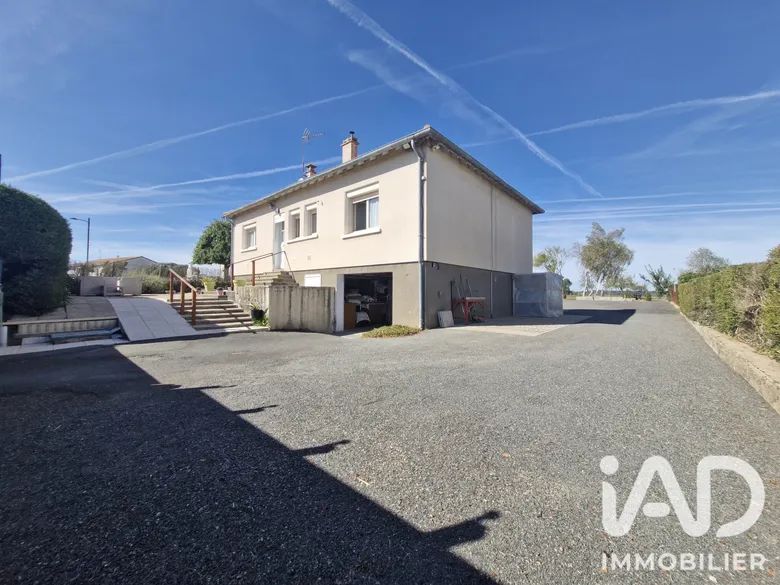 Maison 5 pièces 80 m² · à Cléré-sur-Layon · 80 m² · 137 000 €