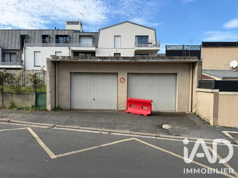 Parking 79 m² · à Bouffémont · 79 m² · 60 000 €