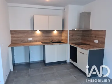Appartement à Challes-les-Eaux (73190)