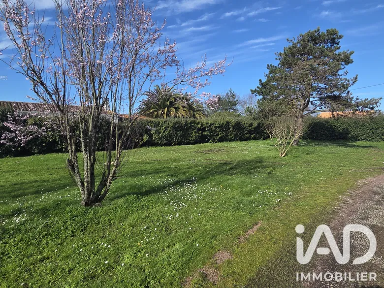 Terrain 500 m² · au Château-d'Oléron · 77 000 €