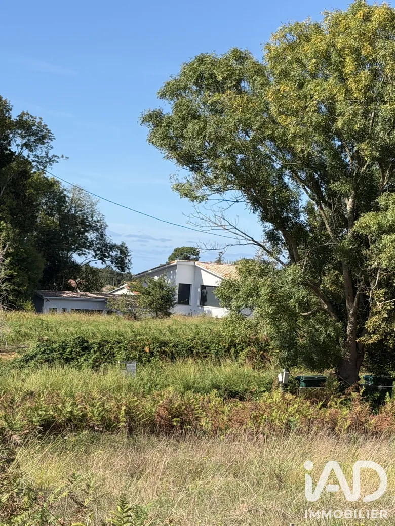 Terrain 1022 m² · à Ondres · 265 000 €