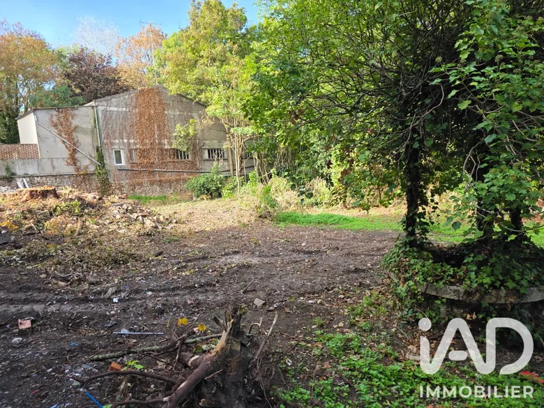 Terrain 100 m² · à Saint-Fargeau-Ponthierry · 100 m² · 85 000 €