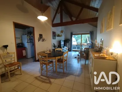 Appartement à Camoël (56130)