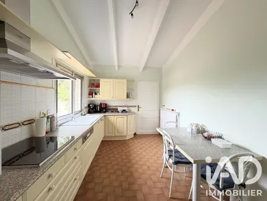 Maison traditionnelle à Carbon-Blanc (33560)