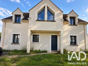 Maison à Bourron-Marlotte (77780)