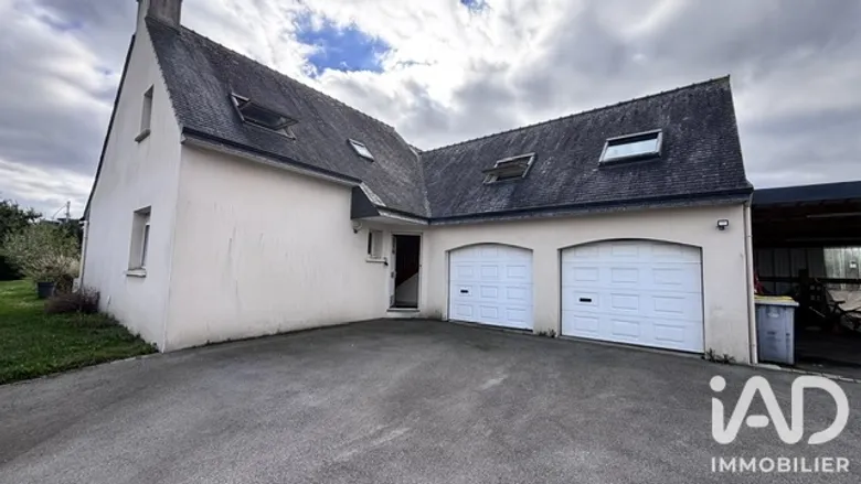 Maison 9 pièces 151 m² · à Pleyben · 151,4 m² · 259 000 €