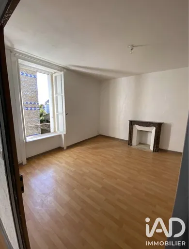 Appartement à Fougères (35300)