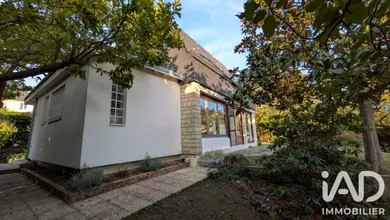 Maison traditionnelle à Le Chesnay (78150)