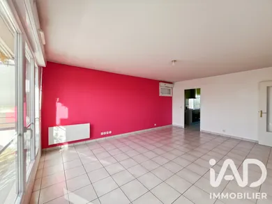 Appartement à Combs-la-Ville (77380)