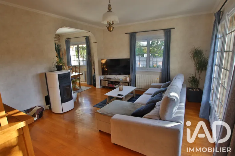 Maison 6 pièces 107 m² · à Cannes-Écluse · 107 m² · 276 000 €