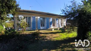 Maison traditionnelle à Lescar (64230)