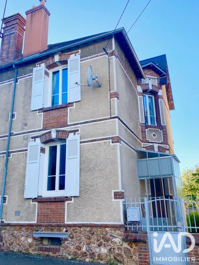 Maison à La Loupe (28240)