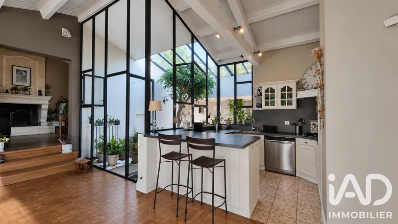 Maison 7 pièces 205 m² · à Balzac · 205 m² · 375 000 €