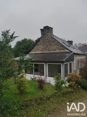 Maison de campagne à Poullaouen (29246)