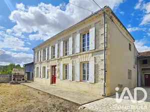 Traditional house in Loiré-sur-Nie (17470)
