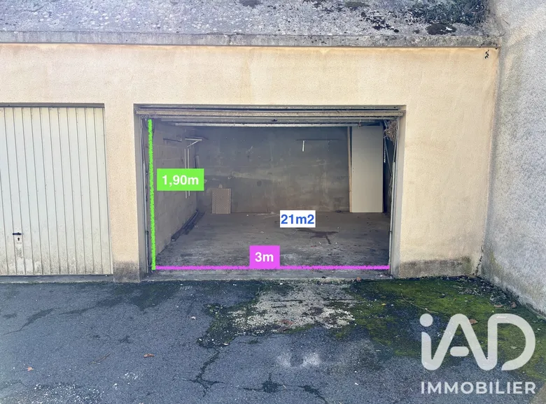 Parking 21 m² · à Gouvernes · 21 m² · 28 000 €